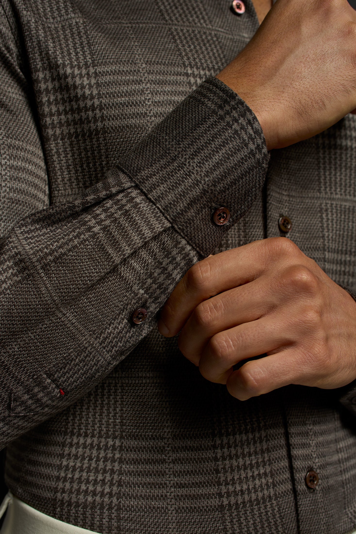 CAJ002_000_98792_450-media-4