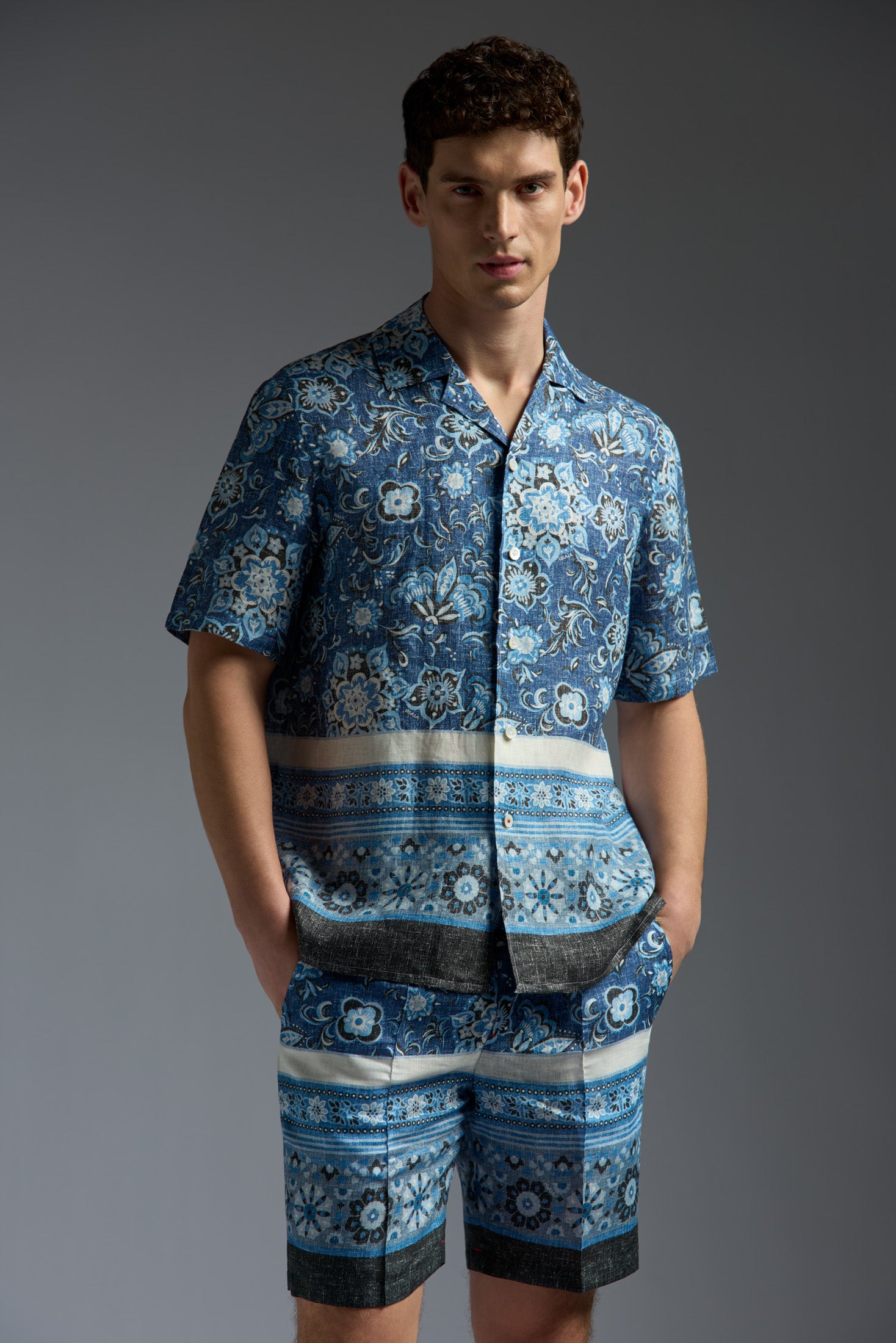 CAM224_000_C1111_03-media-1