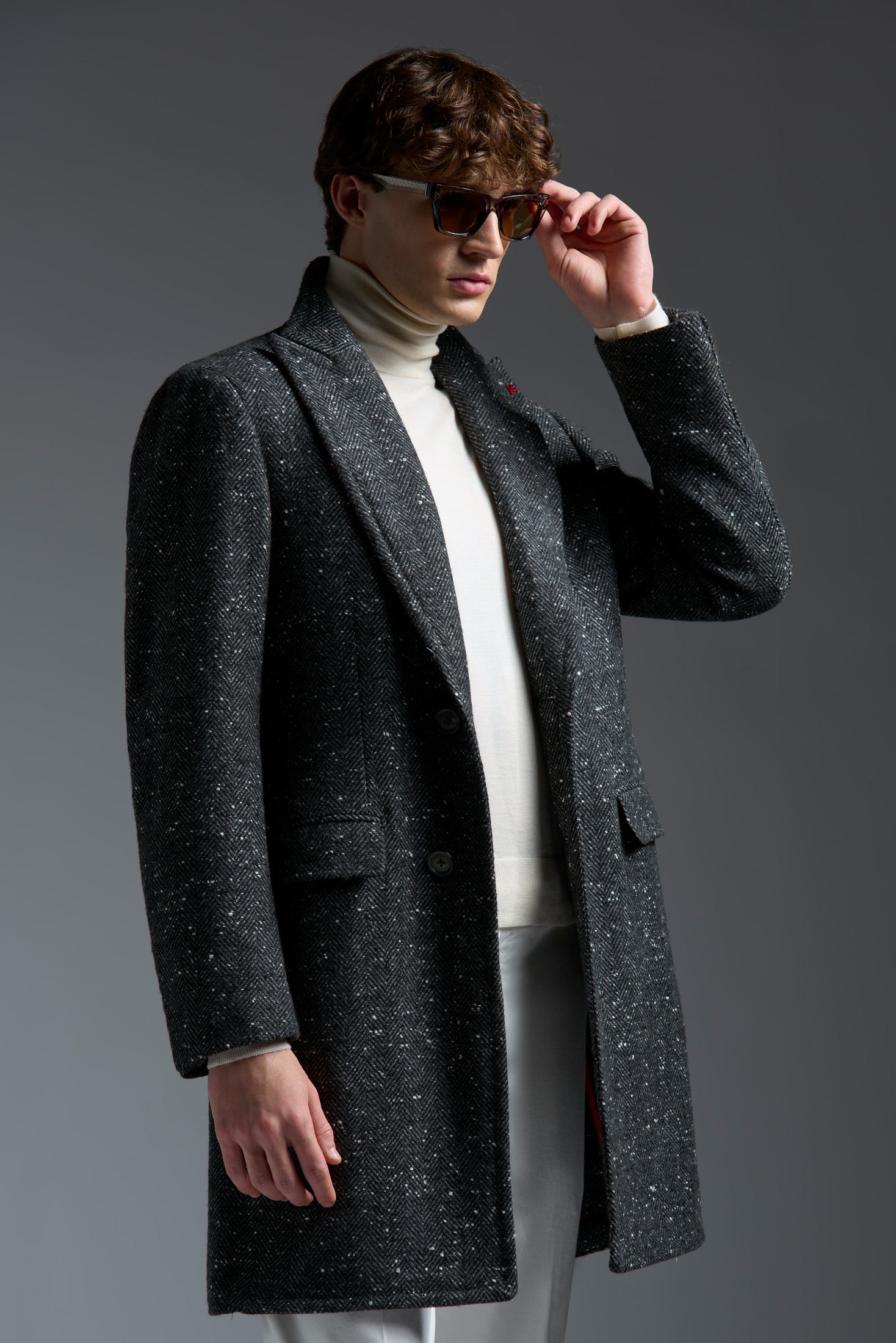 CP8582_000_99760_970-media-2