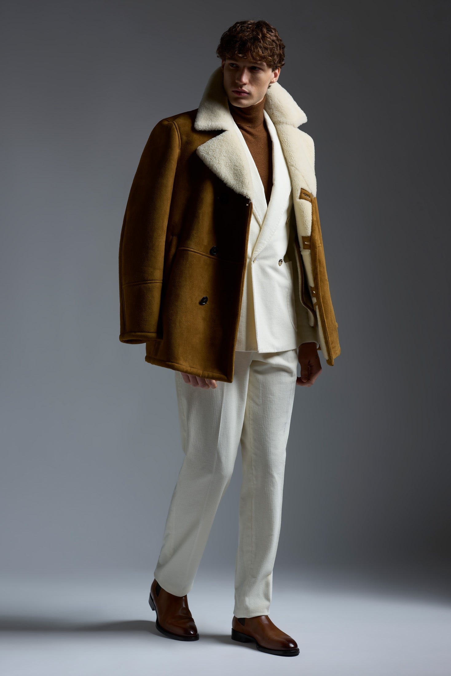 LU0208_000_PLW77_420-media-2