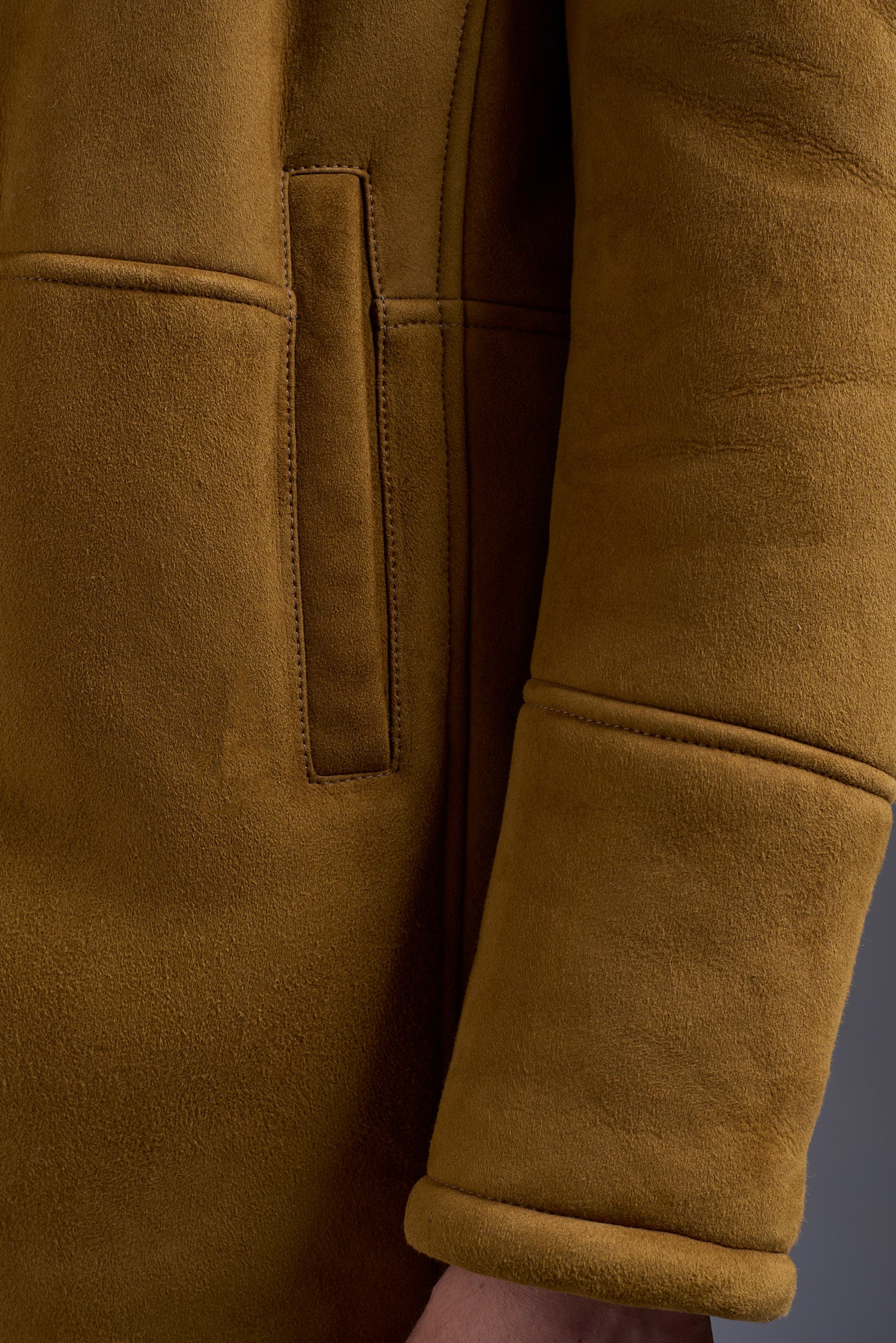 LU0208_000_PLW77_420-media-5