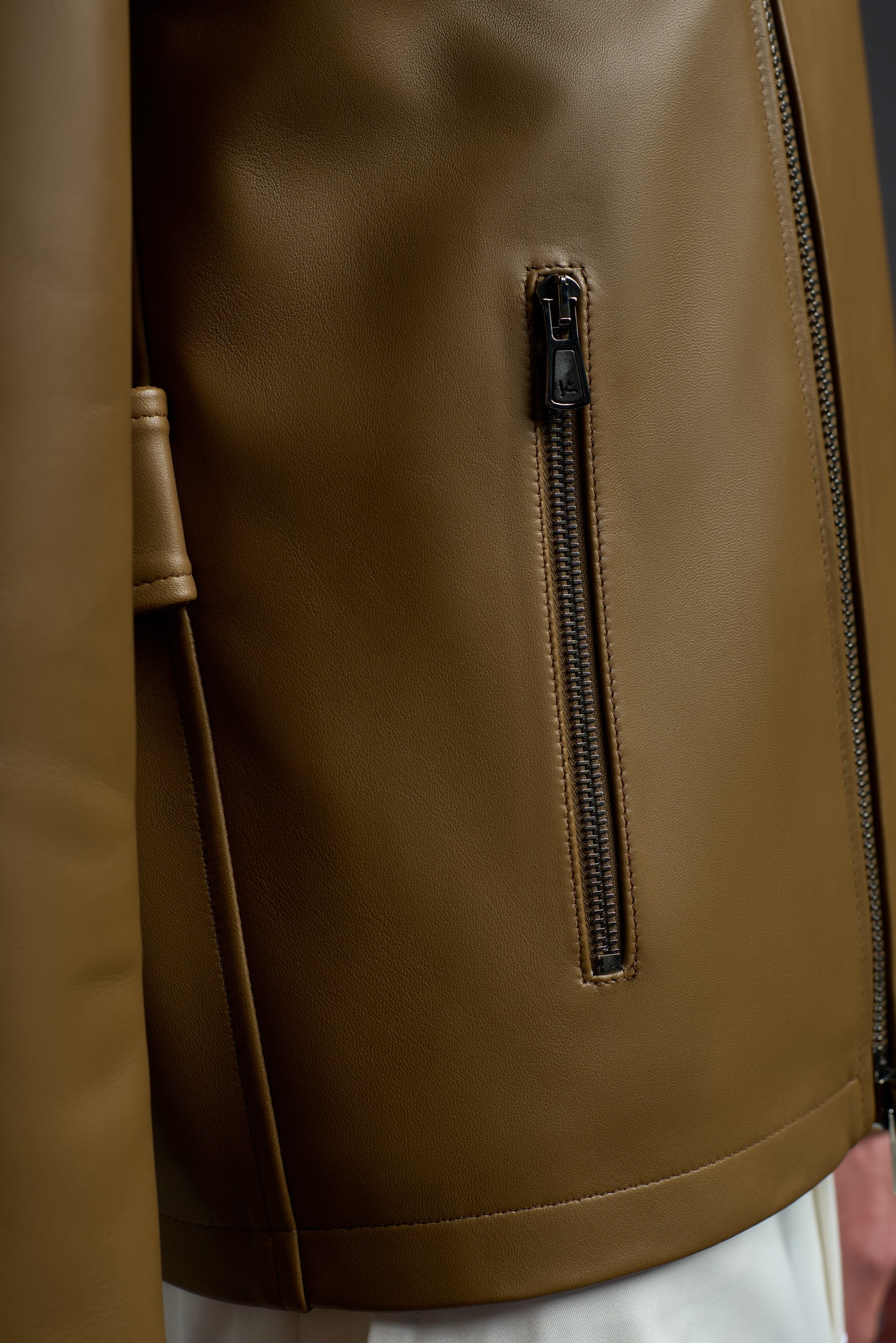 LW0213_000_PLW69_430-media-5