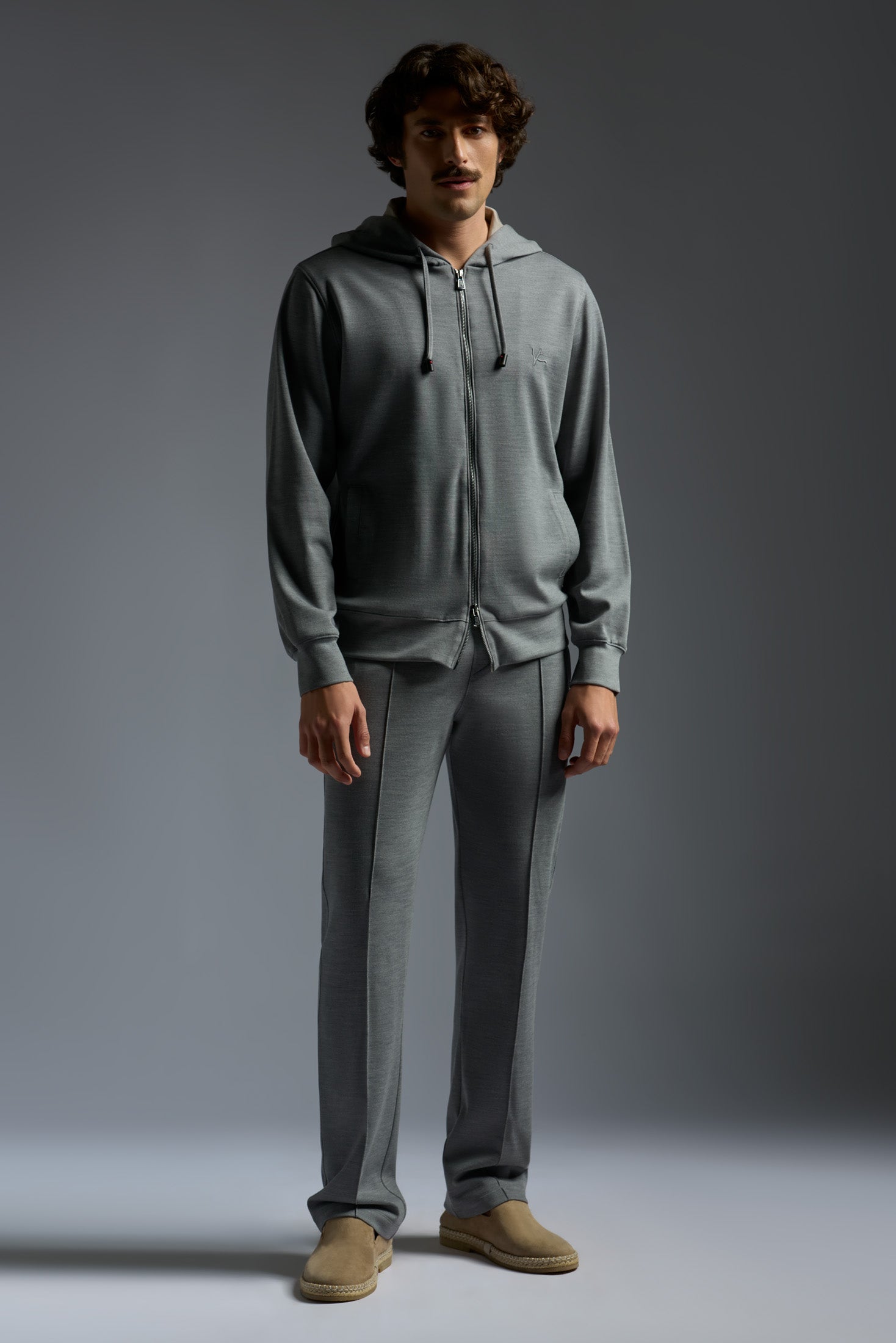 MFRI18_000_87210_930-media-2