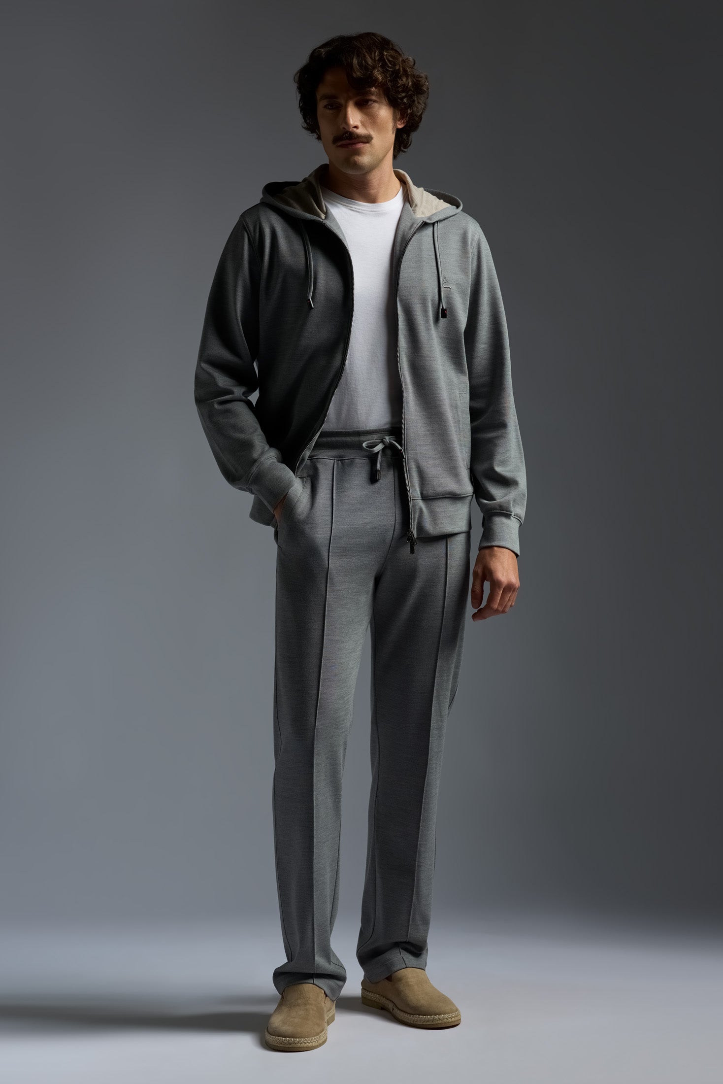 MP0057_000_87210_930-media-1