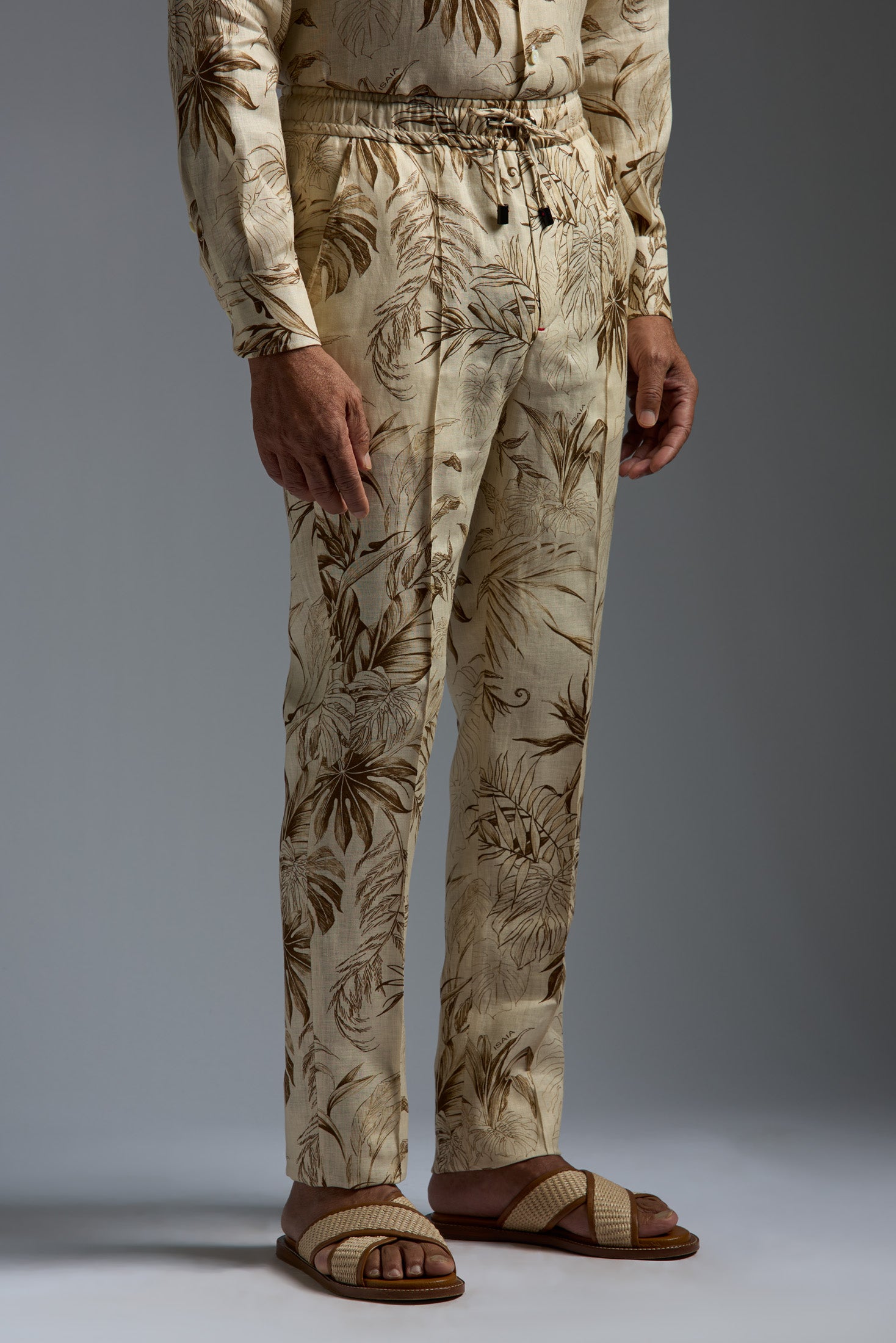 PNC016_000_C1110_01-media-2