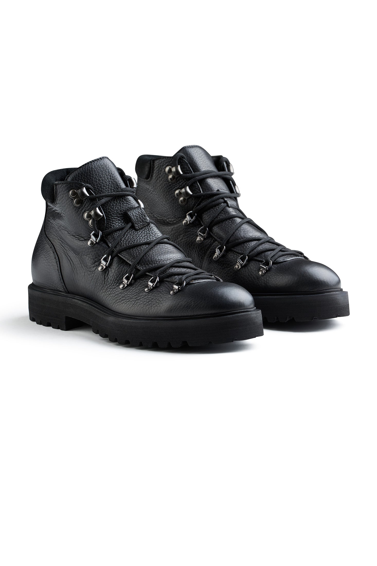 SHF034_000_CALFE_990-media-2