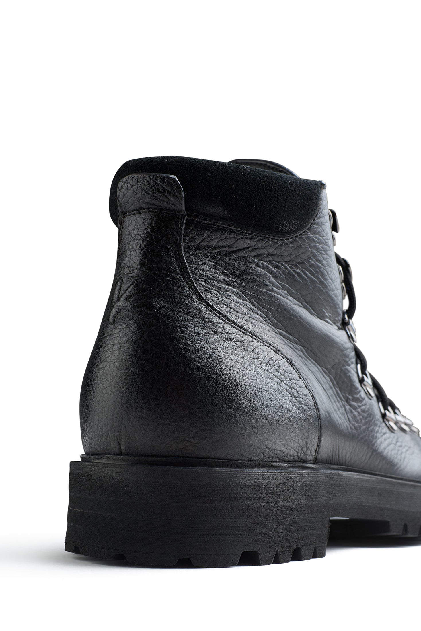 SHF034_000_CALFE_990-media-4