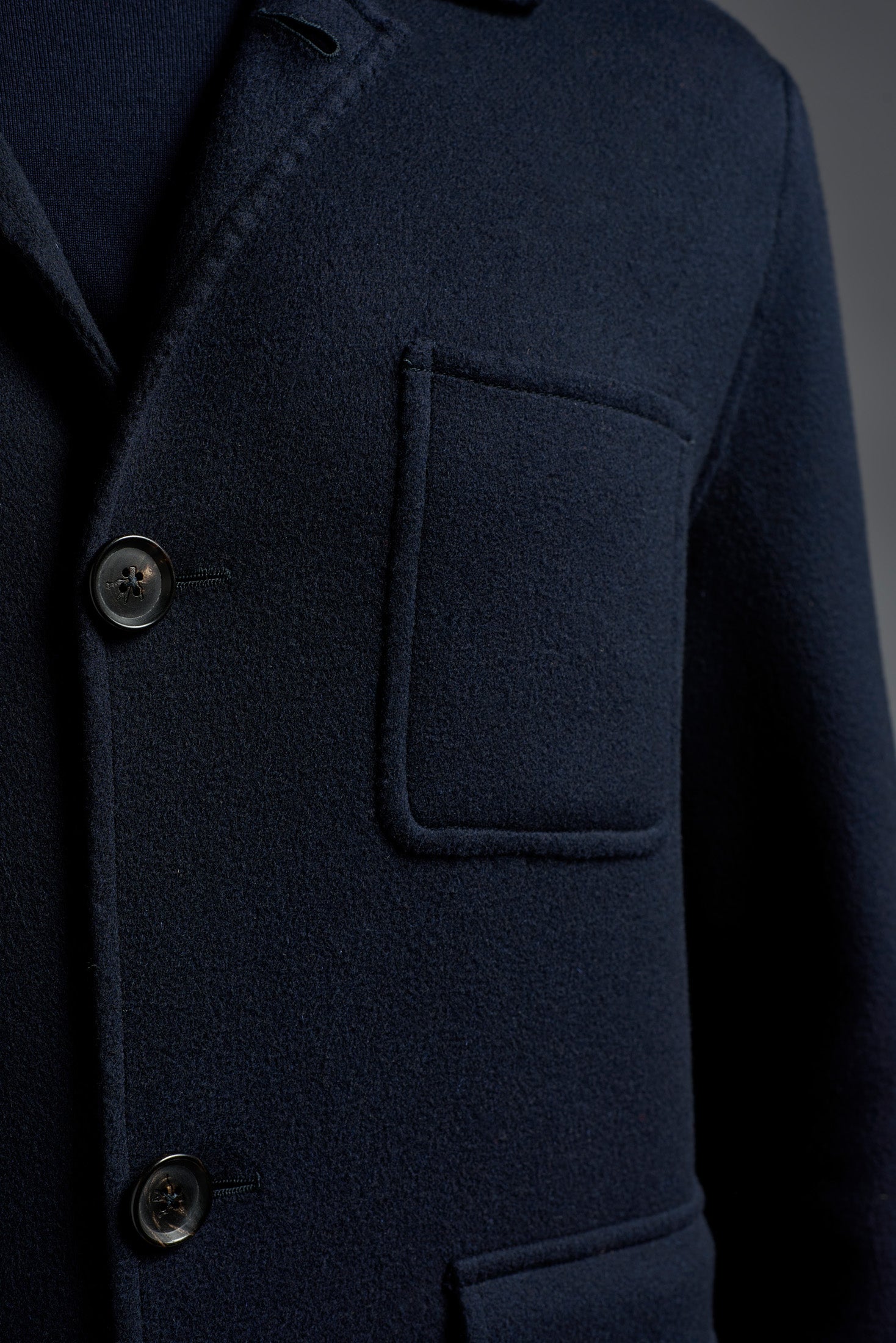 SU7302_000_81670_800-media-5