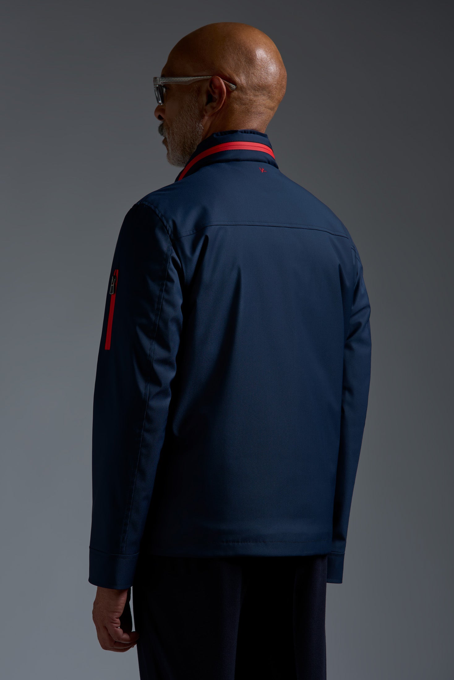 SW7297_000_97543_800-media-3